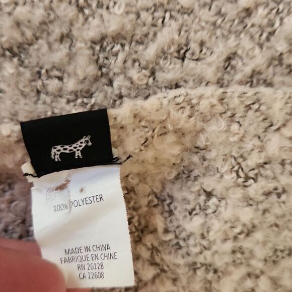 Women's beige scarf shawl by Echo - Picture 3 of 4